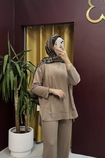 Etek Ucu Dikiş Detaylı Takım - 4