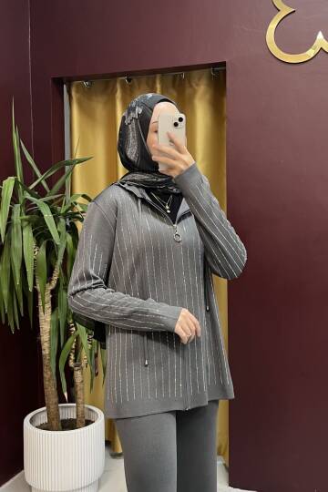 Klem Taşlı Takım Gri