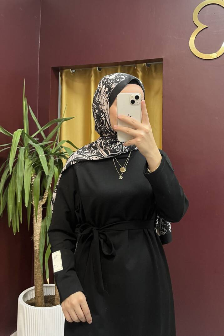 Kolu Etiket Detaylı Elbise - 6