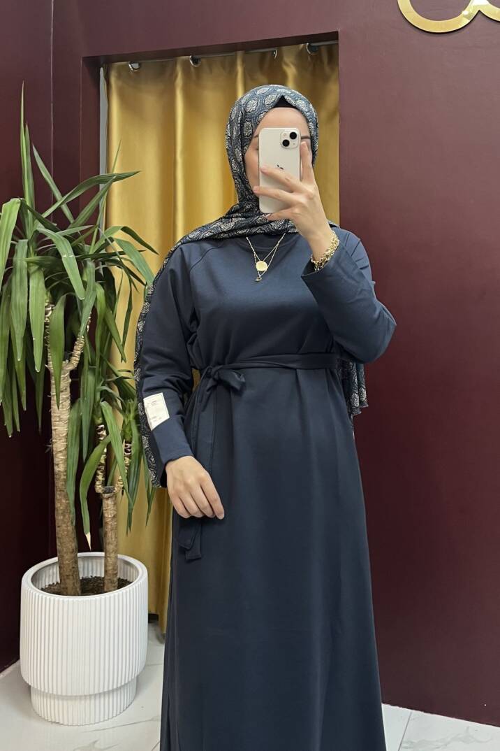 Kolu Etiket Detaylı Elbise - 21