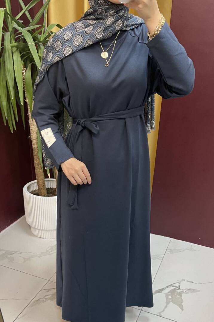 Kolu Etiket Detaylı Elbise - 23