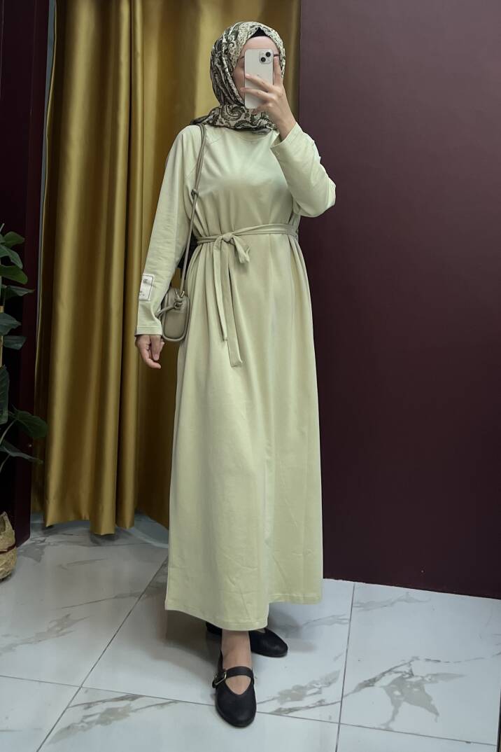 Kolu Etiket Detaylı Elbise - 24