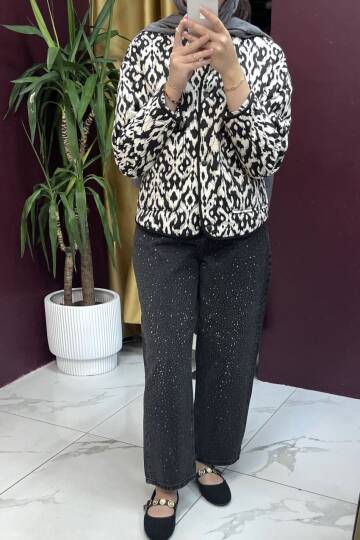 Taşlı Skater Kot Pantolon